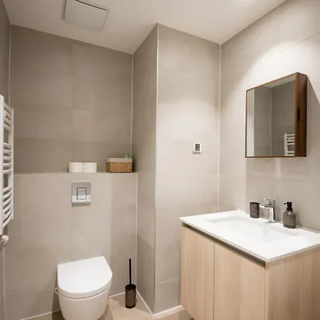 Lägenhet Bw Vista Belgrad